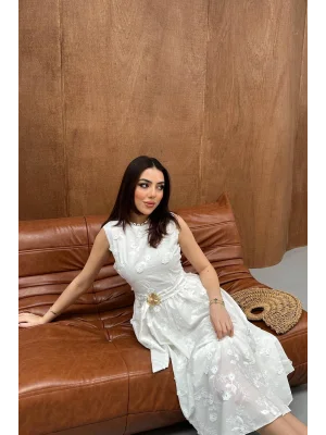 Kadın 3D Brode Detaylı Astarlı Ekru Kolsuz Elbise