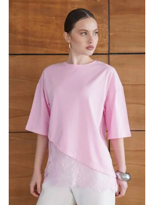 Kadın Dantel Detaylı Pudra Pembe Asimetrik Tişört
