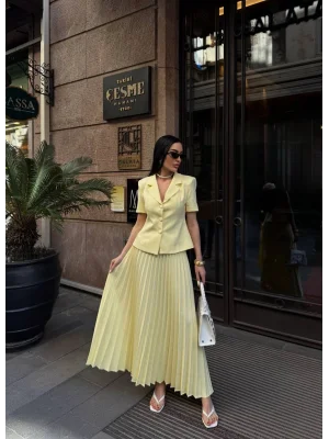 Kadın Sarı Piliseli Etekli Blazer Takım