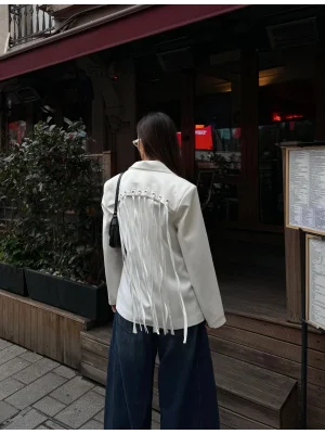 Kadın Sırtı Kuşgözü Bağlama Detaylı Beyaz Blazer Ceket