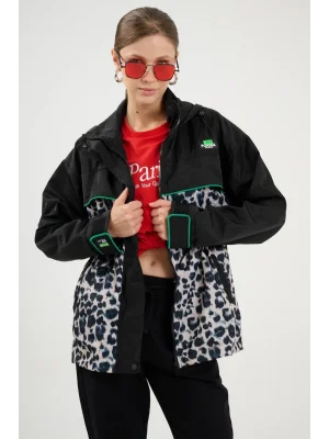 Kadın Leopar Desenli Yağmurluk Ceket