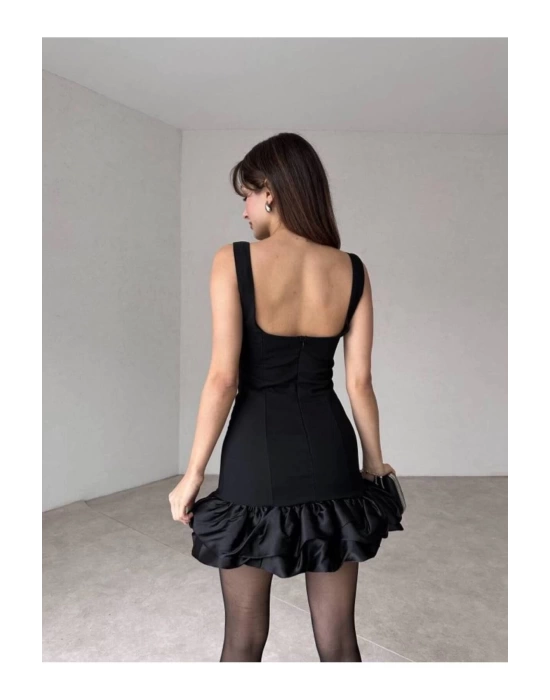 Kadın Kolsuz Eteği Fırfırlı Şortlu Mini Elbise