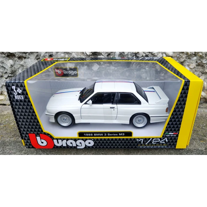 BMW M3 E30 1988 Model 1:24
