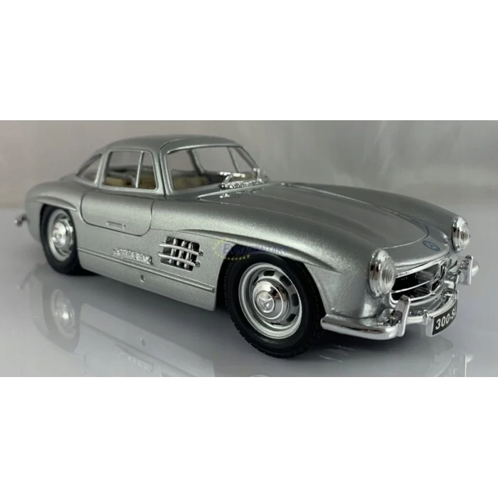 Mercedes-Benz 300sl Model 1:24 Metal