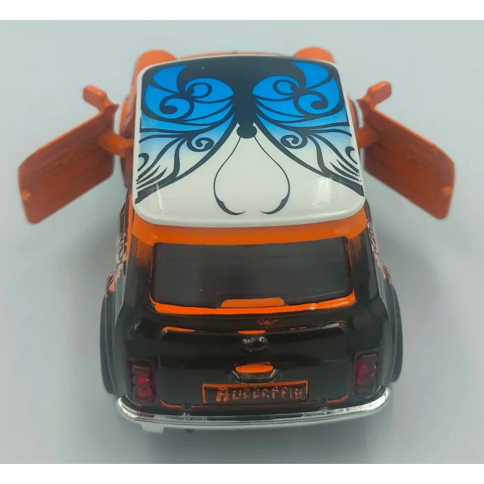 Çek Bırak Metal Desenli Spor Araba 1:38