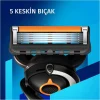 Gillette Proglide Tıraş Makinesi ve Yedek Bıçağı 4lü + Tıraş Bıçağı Standı