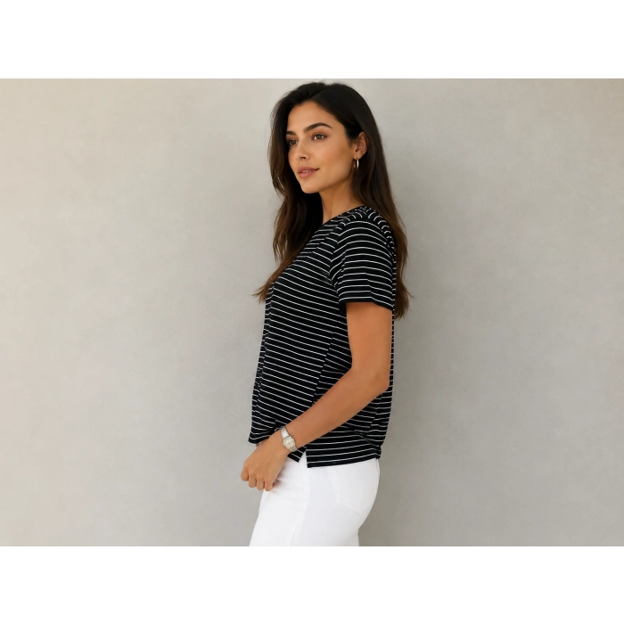 Kadın Siyah Beyaz Çizgili Bisiklet Yaka Basic T-Shirt