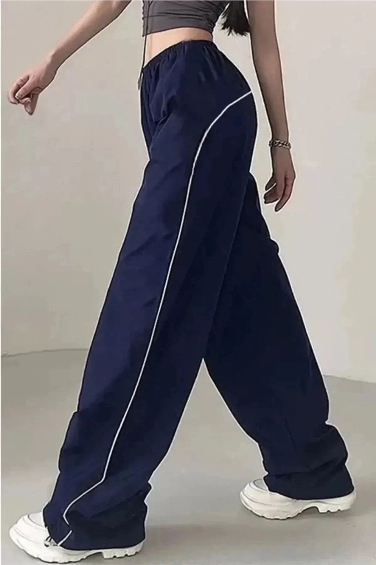 Lacivert Beyaz Şeritli Paraşüt Kumaş Unisex Beli Ve Paçası Ayarlanabilir Lastik Baggy Pantolon