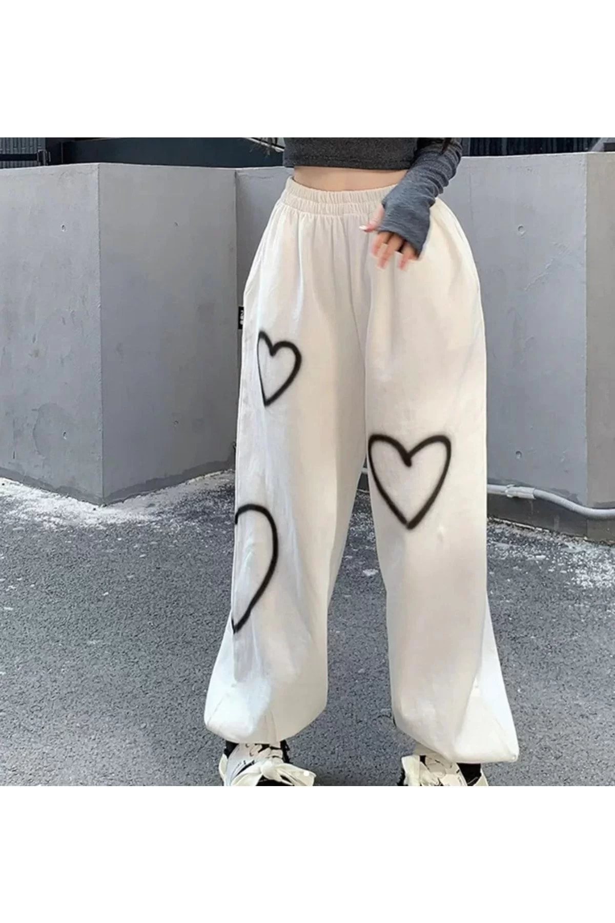 Y2K Streetwear Harajuku Kalp Desenli Oversize Unisex Ekru Renk Eşofman Altı