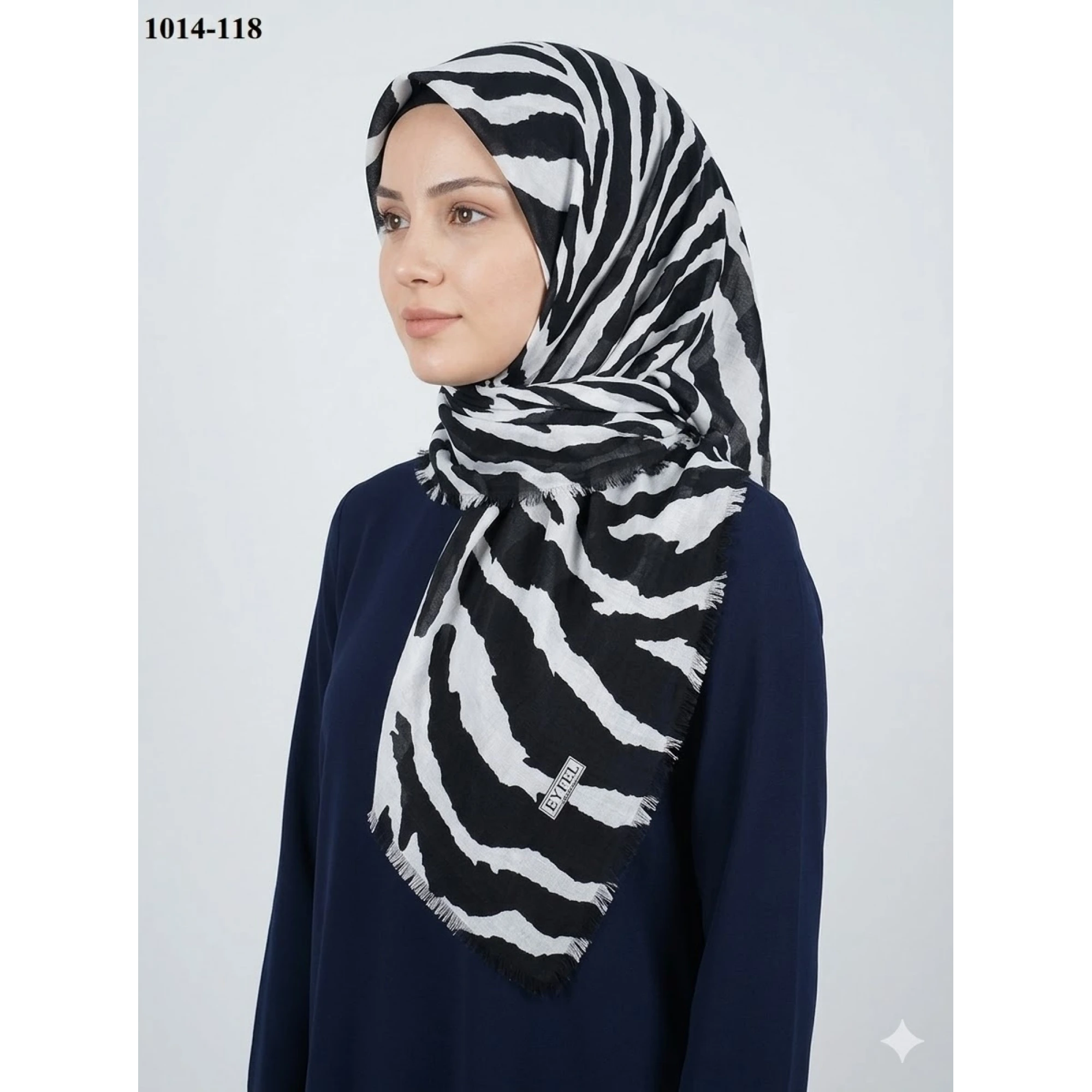 Eyfel Desenli Dimi Pamuk Eşarp (Siyah - Beyaz Serisi) 1014-118