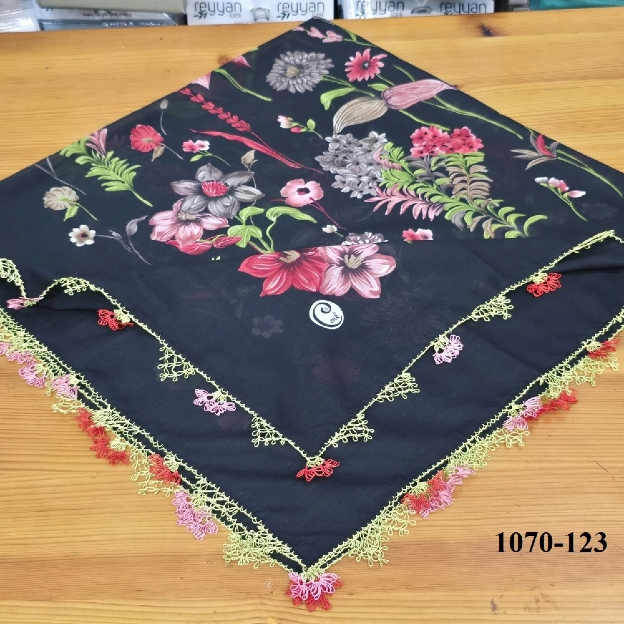 El İşi İğne Oyalı Yazma 1070-123