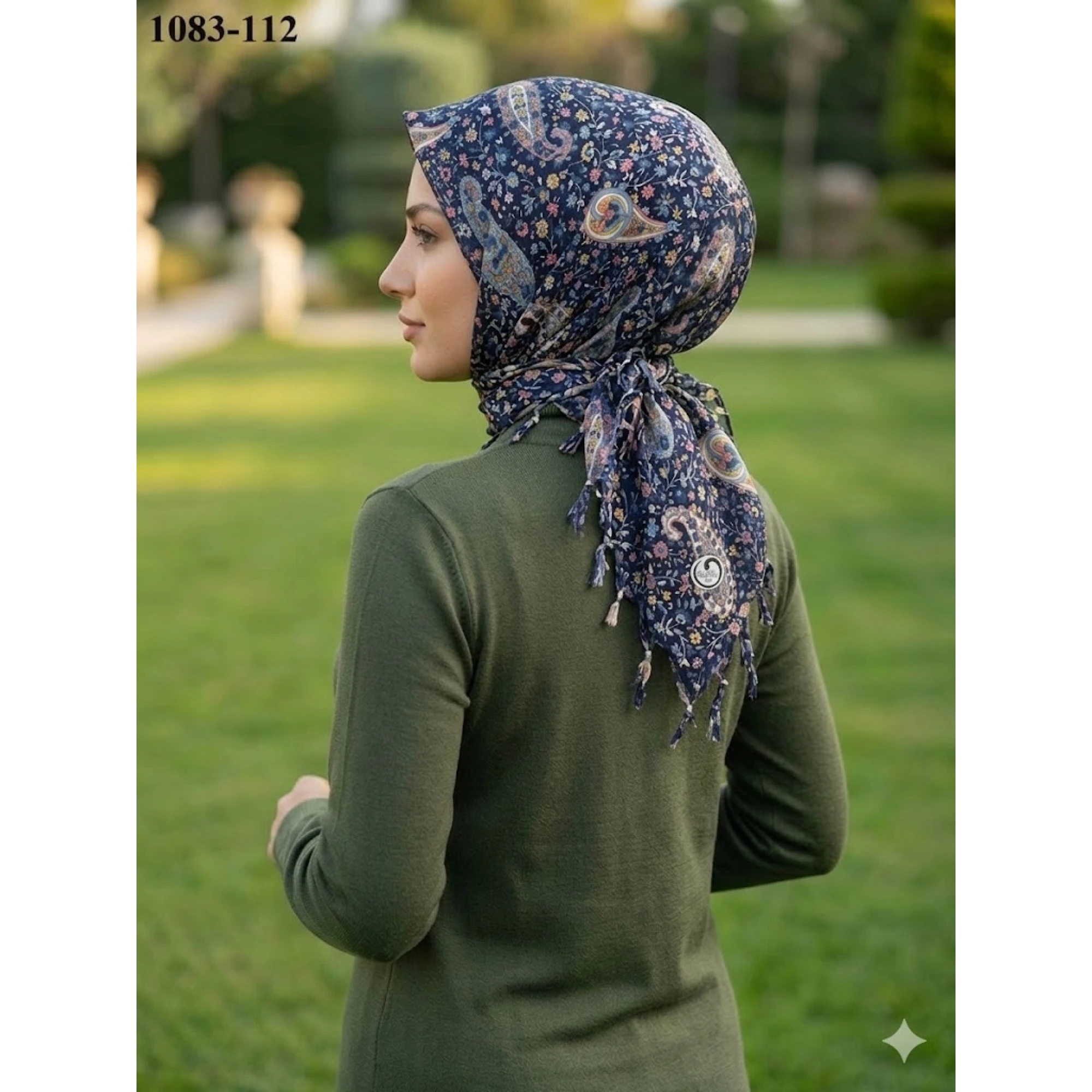 Huzurlu İpek Desenli Sökme Boncuklu Eşarp 1083-112