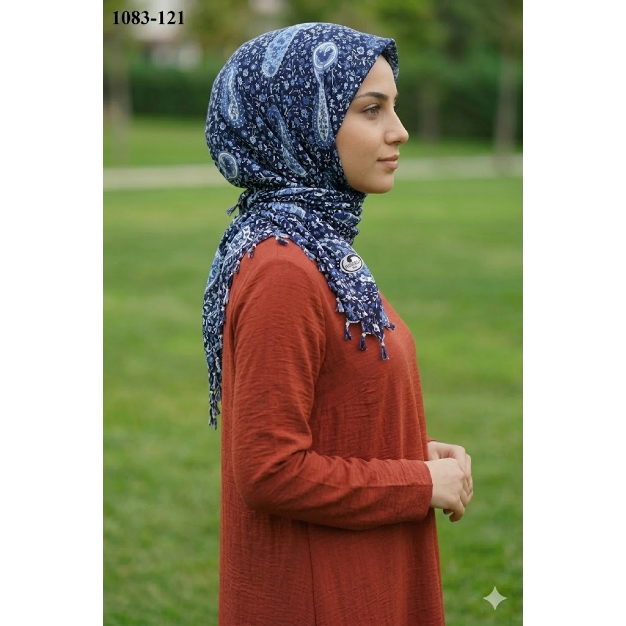 Huzurlu İpek Desenli Sökme Boncuklu Eşarp 1083-121