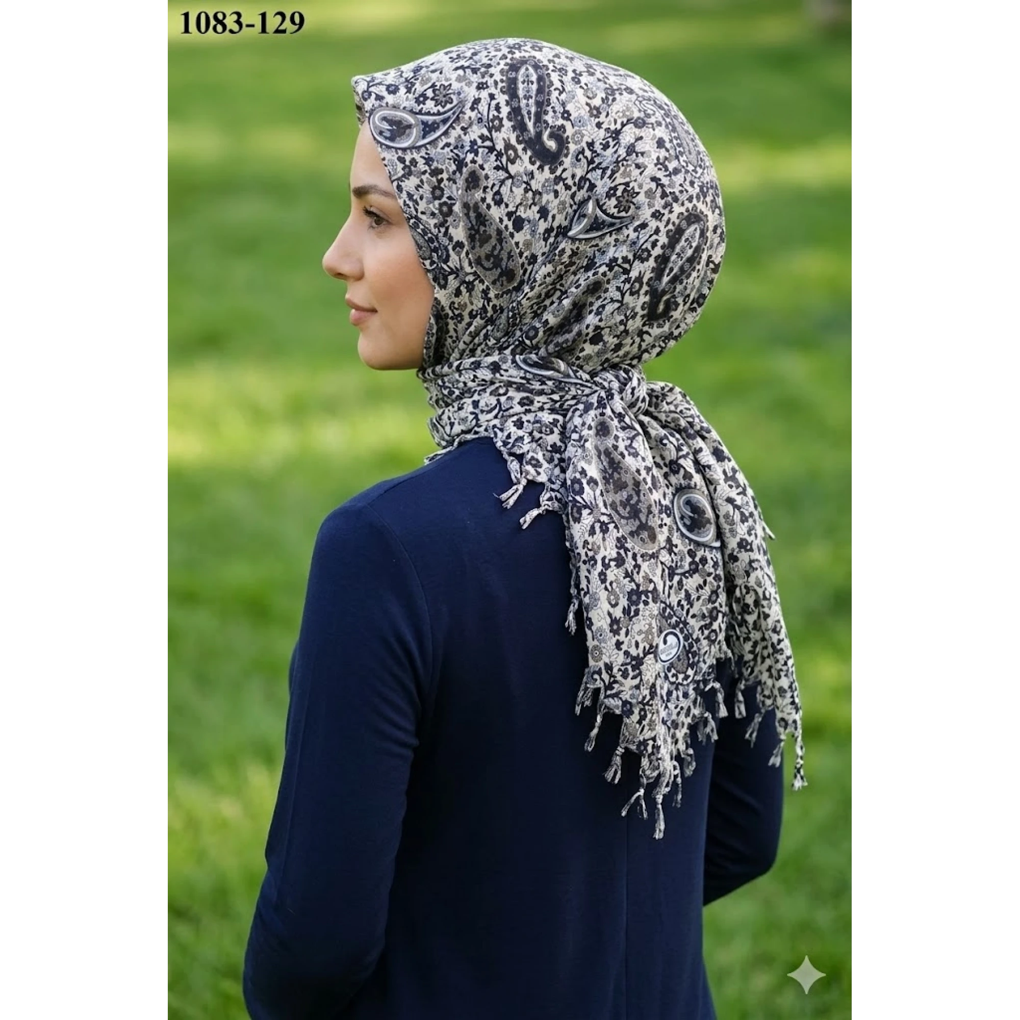 Huzurlu İpek Desenli Sökme Boncuklu Eşarp 1083-129