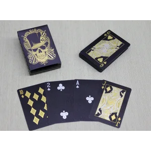 Altın Kurukafa Tasarımlı Siyah İskambil Oyun Kartı