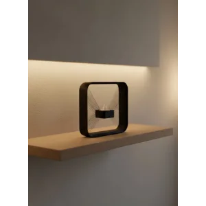 Askılı Kare Mumluk Duvar Dekoru Loş Salon ve Modern Mekanlar