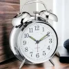 Gümüş Renk Metal Çalar Masa Saati