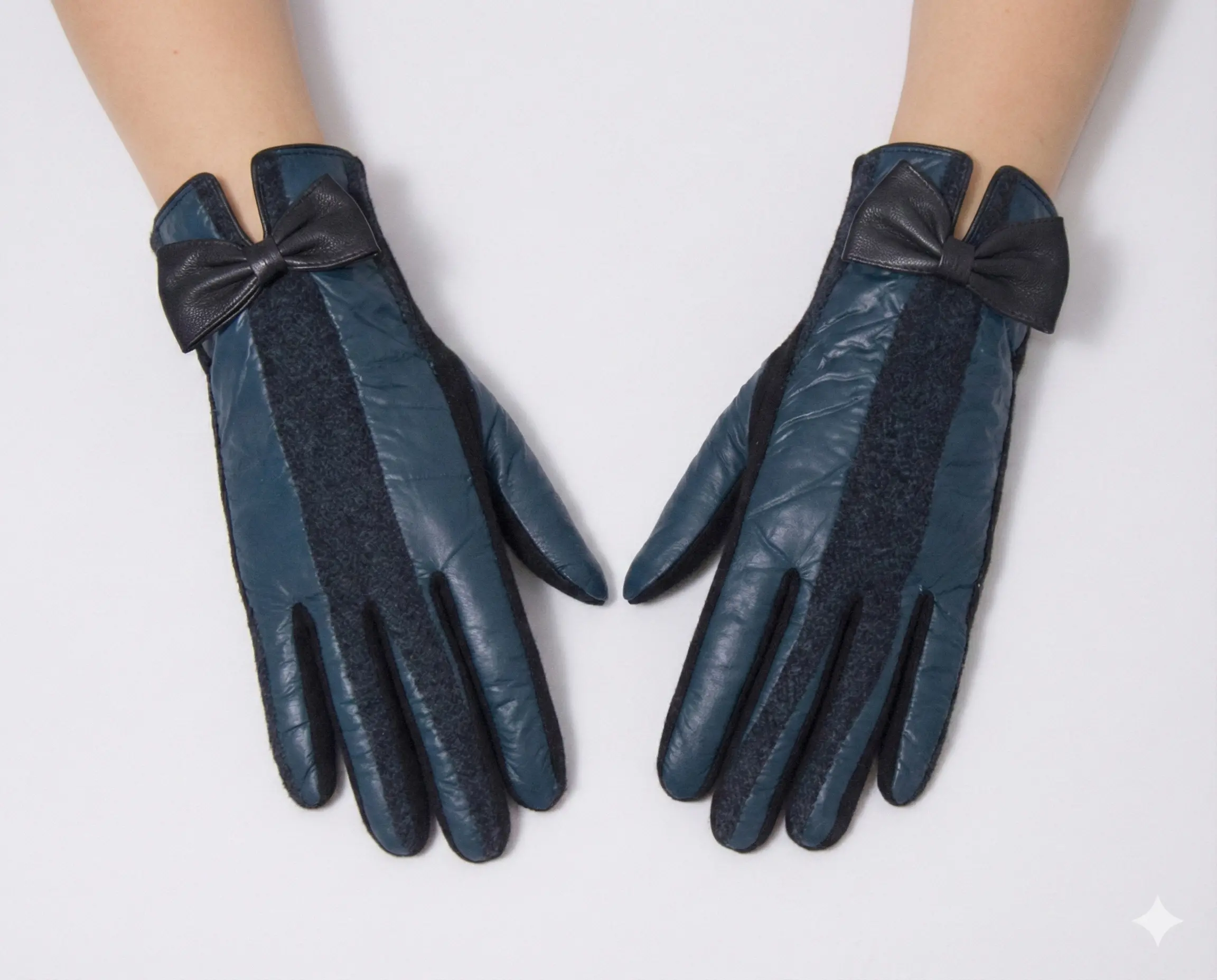 Bay Şapkacı - Zarif Fiyonk Detaylı, İçi Peluş Şık Kadın Kışlık Eldiven 6297