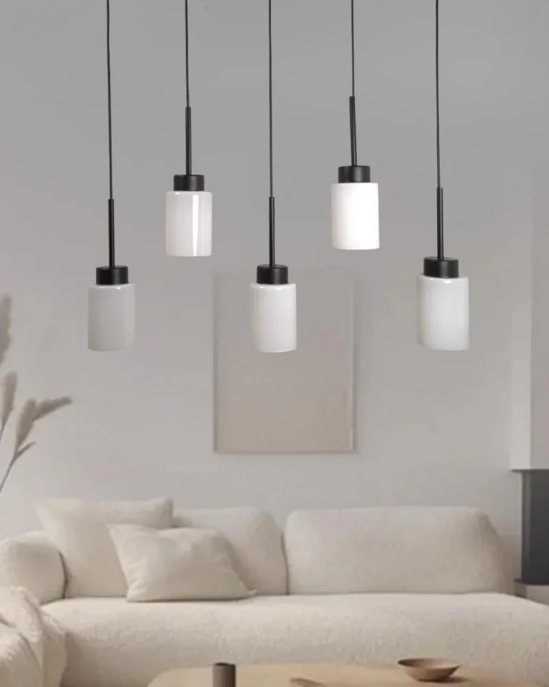 Aristo 5li Sıralı Beyaz Cam Siyah Modern Sarkıt Avize