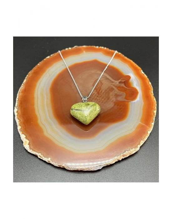 Sertifikalı Yeşim Kalp Model Doğal Taş Kolye (KARARMAMA GARANTİLİ)