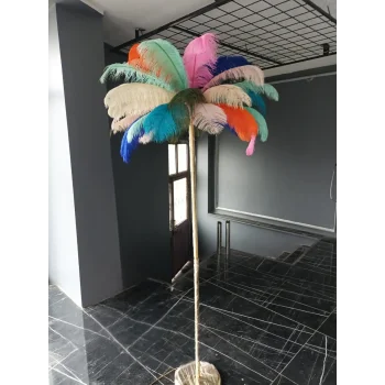 Gökkuşağı Deve Kuşu Tüyü Lambader