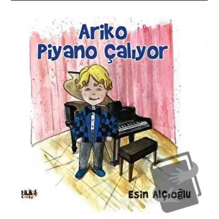 Ariko Piyano Çalıyor