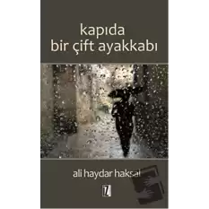 Kapıda Bir Çift Ayakkabı