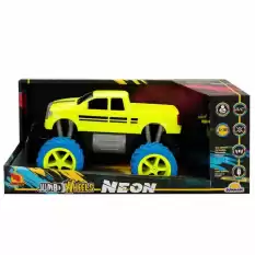 Sunman Oyuncak Uzaktan Kumandalı 1:18 Neon Jumbo Wheels Usb Şarjlı Araba 26 Cm