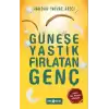 Güneşe Yastık Fırlatan Genç