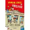 Yamuk Okul Yıkılıyor