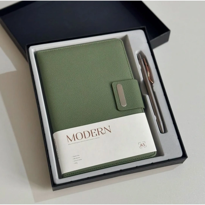 Mıknatıs Kapaklı Kalemli Ajanda Günlük Not Defteri Notebook Yeşil