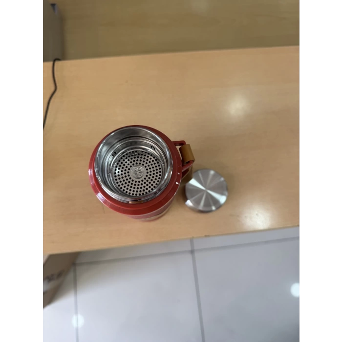 Paslanmaz Çelik Termos Su Şişesi 600ml Vakumlu Kapak Siyah İthal Ürün