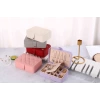 Deri Baklava Desenli Seyahat Takı Bijuteri Mücevher Kutusu Organizer Düzenleyici 16cm Kırmızı İthal Ürün