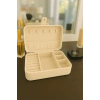 Deri Baklava Desenli Seyahat Takı Bijuteri Mücevher Kutusu Organizer Düzenleyici 16cm Krem İthal Ürün