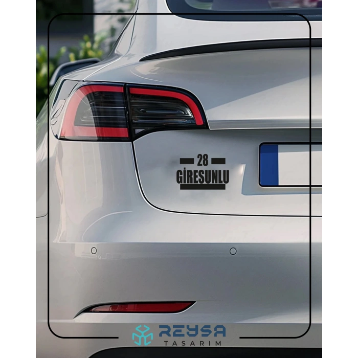 28 Giresunlu Araba Sticker 17x17 Cm Siyah
