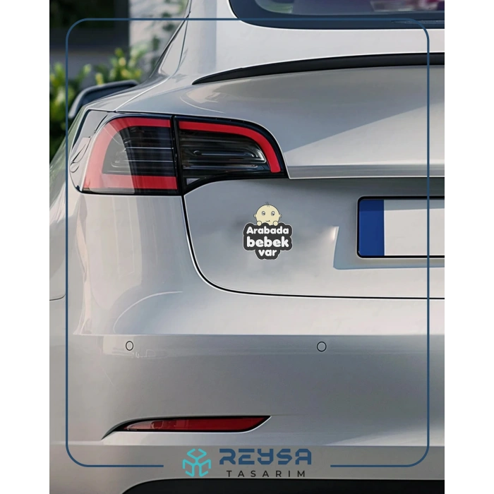 Arabada Bebek Var Sticker 3 10x10 cmRenkli Sticker