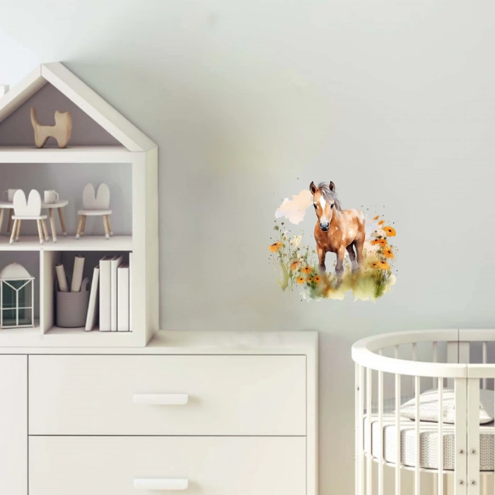 Bulutlu Manzaralı At Yavrusu Duvar Stickerı