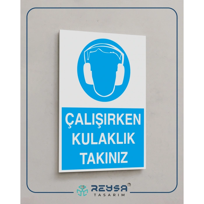 Çalışırken Kulaklık Takınız Sticker 20X28 Cm
