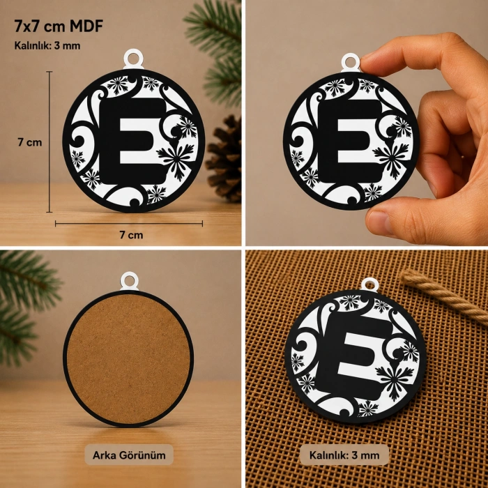E Harf Yılbaşı Süsü – MDF Çam Ağacı Desenli Asılabilir Dekor (7x7 cm)