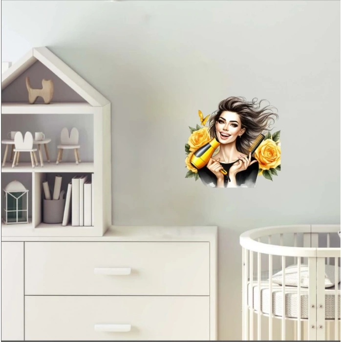 Fön Makinesi ve Tarak Tutan Kuaför Kız Duvar Stickerı