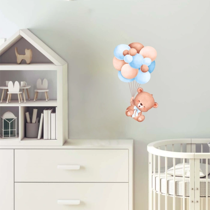 Göklerde Neşeyle Uçan Ayıcık Duvar Stickerı