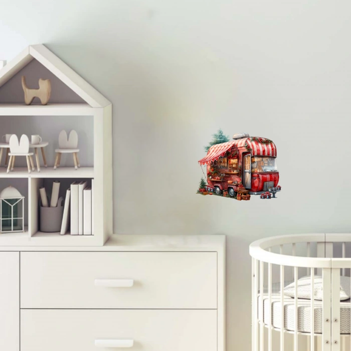 Kırmızı-Beyaz Çizgili Tenteli ve Noel Temalı Karavan Duvar Çıkartması