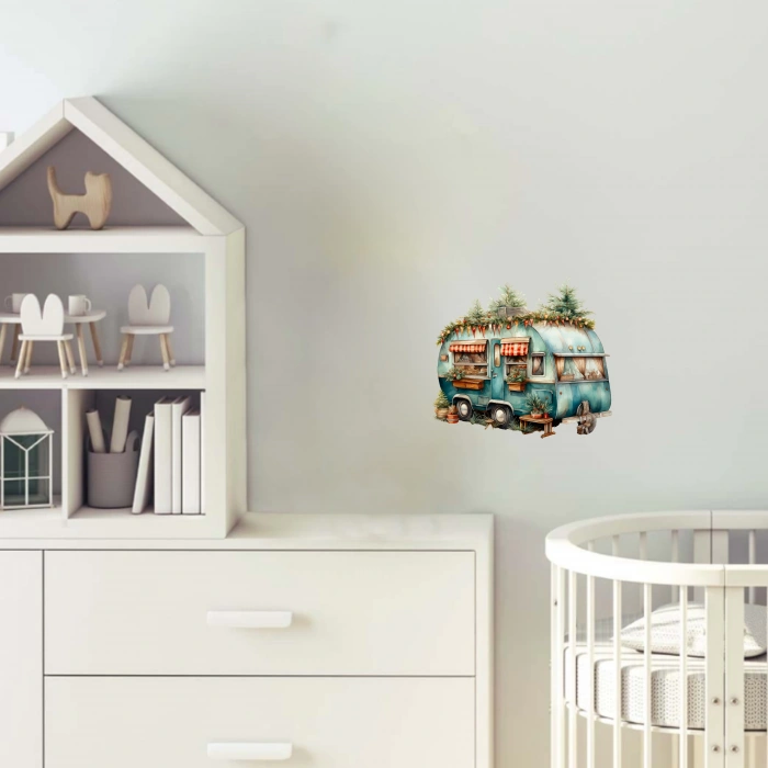 Kırmızı Tavanlı Çam Ağaçlı Karavan Stickerı