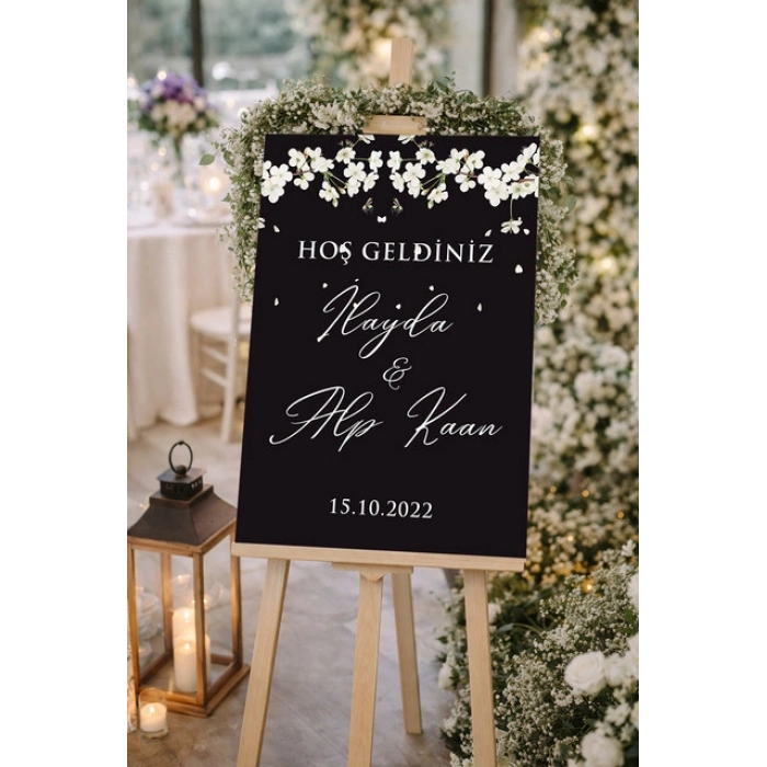 Siyah Beyaz Çiçekli Düğün, Nişan ve Söz Karşılama Panosu – 50x70 cm