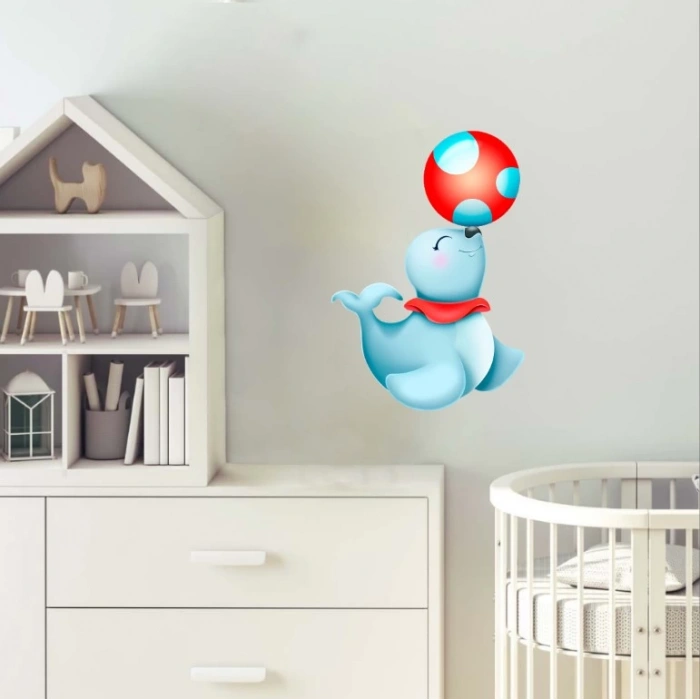 Topla Oynayan Fok Duvar Stikcer