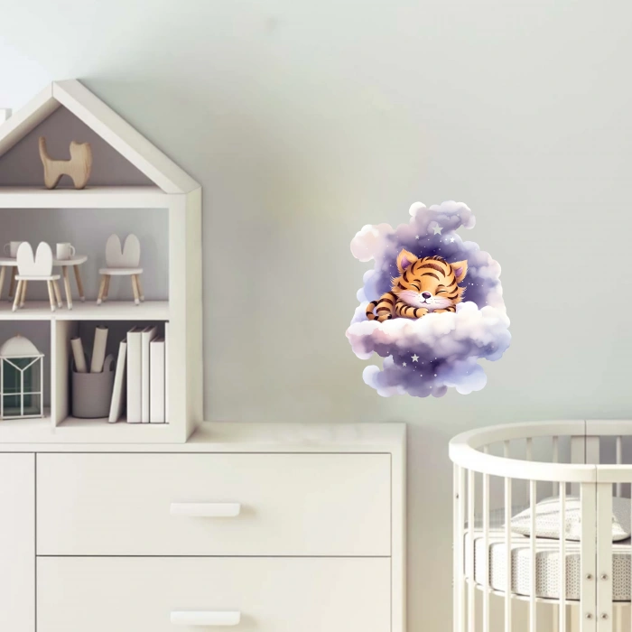 Yıldızlı Bulut Üzerinde Uyuyan Sevimli Kaplan Yavrusu Duvar Çıkartması