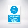 Çalışırken Gözlük Takınız Sticker 20X28 Cm