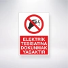 Elektrik Tesisatına Dokunmak Yasaktır Sticker 20X28 Cm