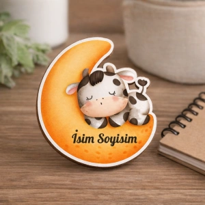 Kişiye Özel Sevimli İnek Magnet – 5x5 cm MDF İsimlik