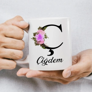 Ç Harfi Çiçekli İsme Özel Kupa